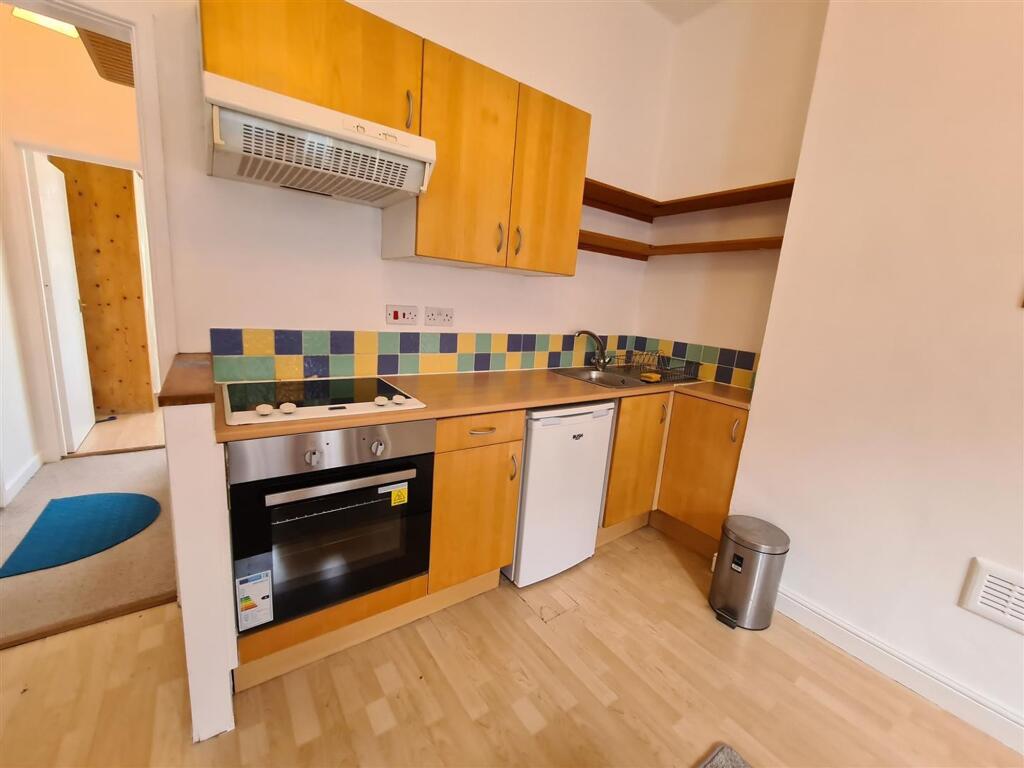 Apartment in Leicester, Highfields - View 4