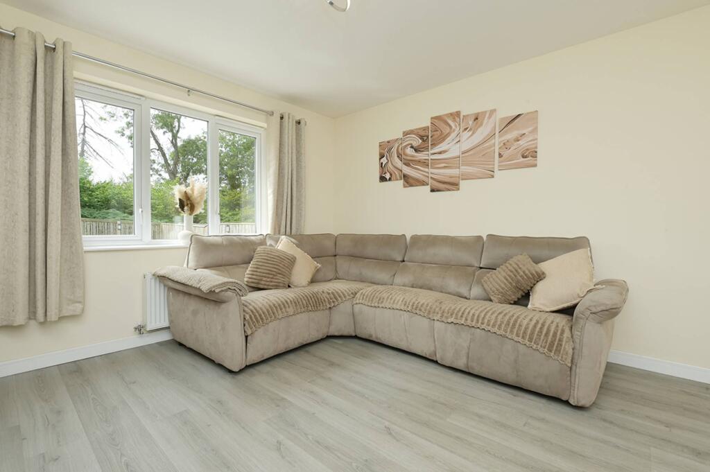 House in Mayfield, Langside Head - View 3
