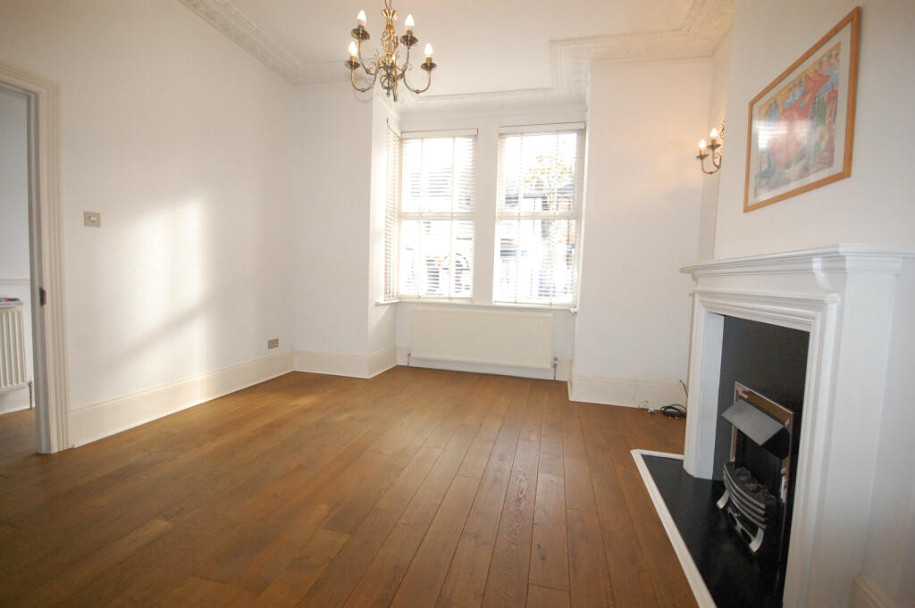 House in London - View 5