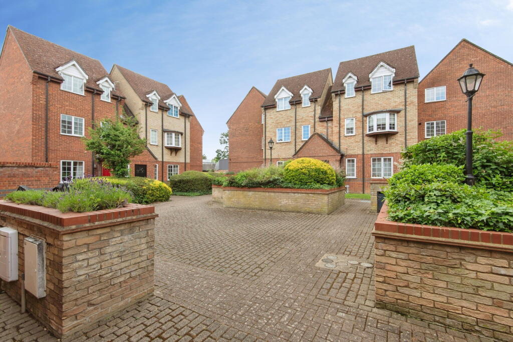 Main image of property: St. Francis Court, Shefford, SG17 5RU