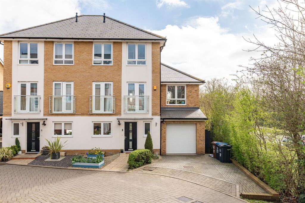 Main image of property: Appletree Way, Welwyn Garden City