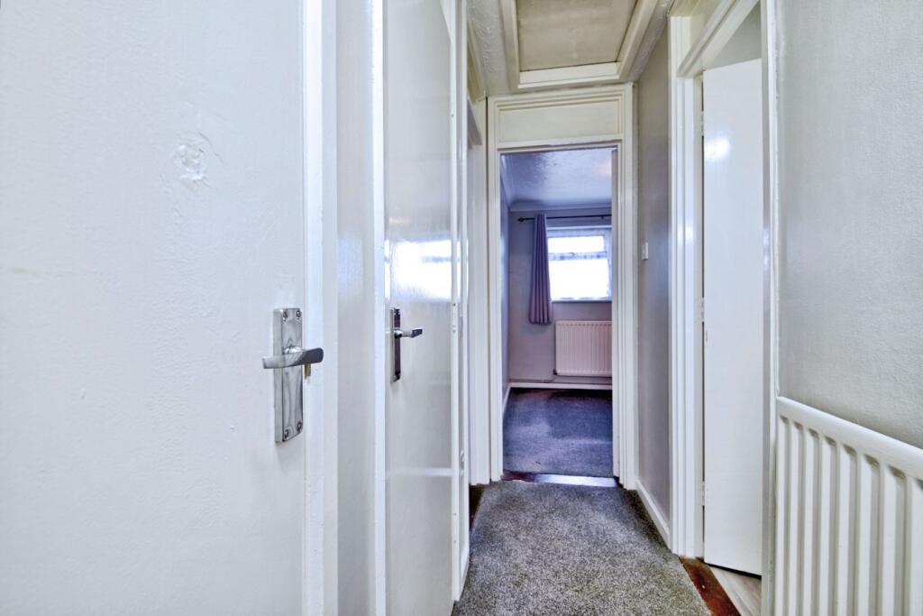 Apartment in Basildon, Wickford - More