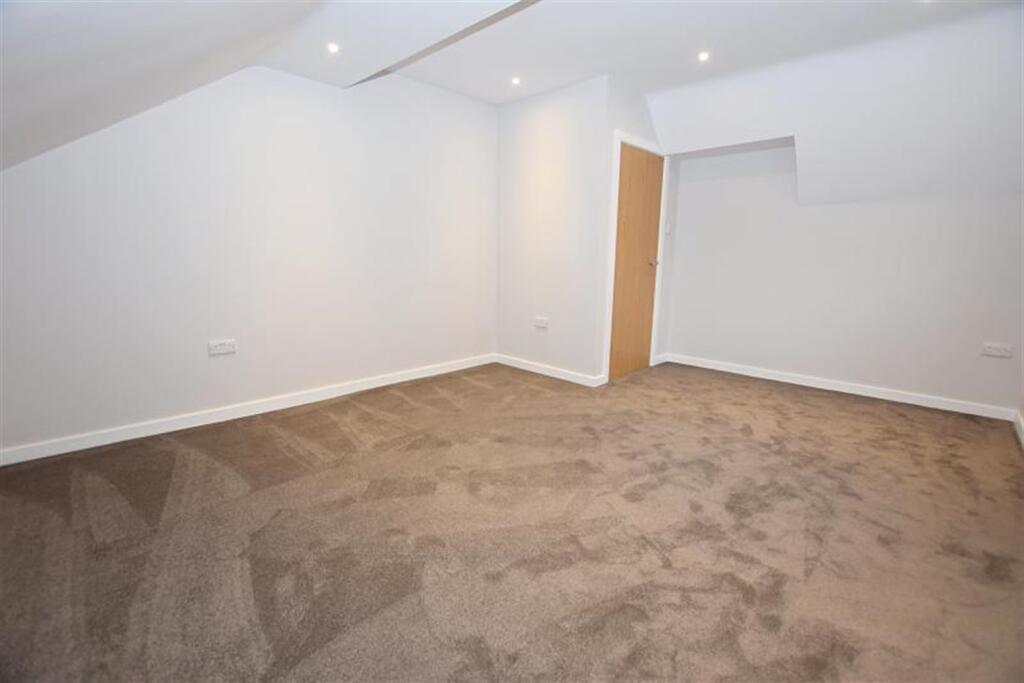 Apartment in Portsmouth - View 4