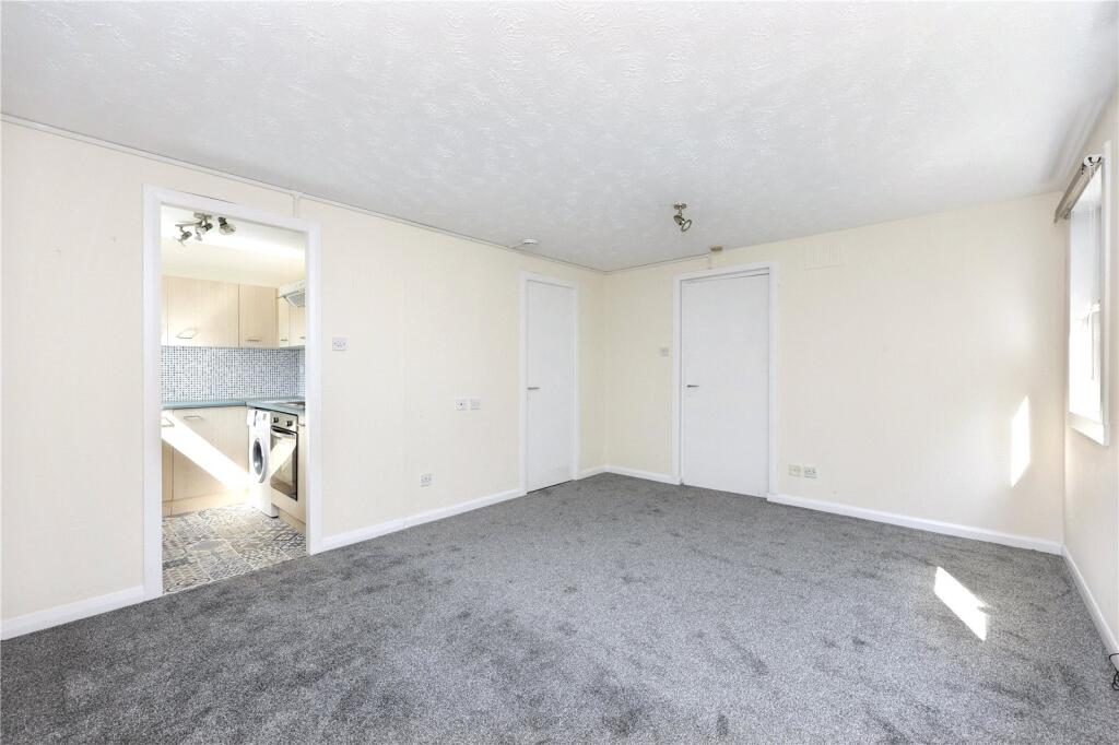 Apartment in Kirkcaldy - More