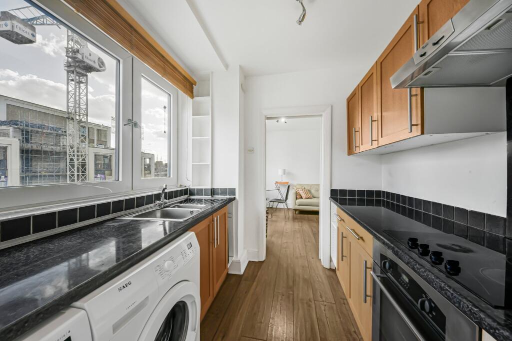 Apartment in London - View 3
