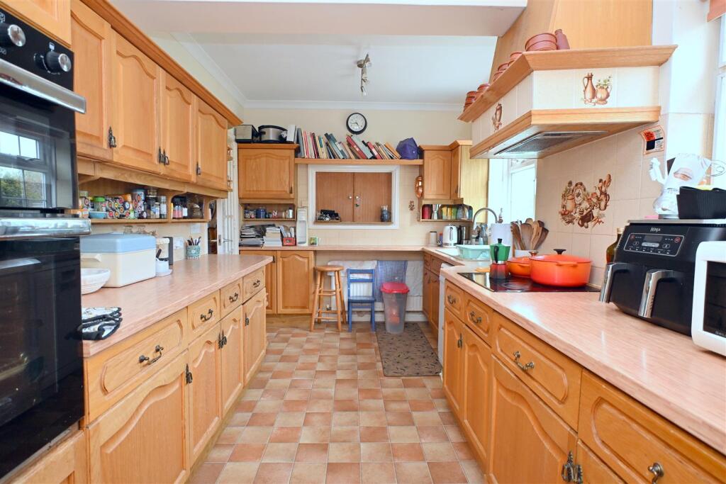 House in Brighton - View 5