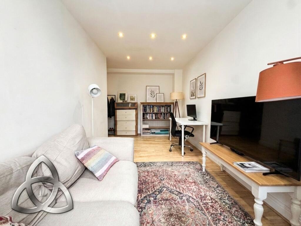 1 bedroom ground floor flat for rent