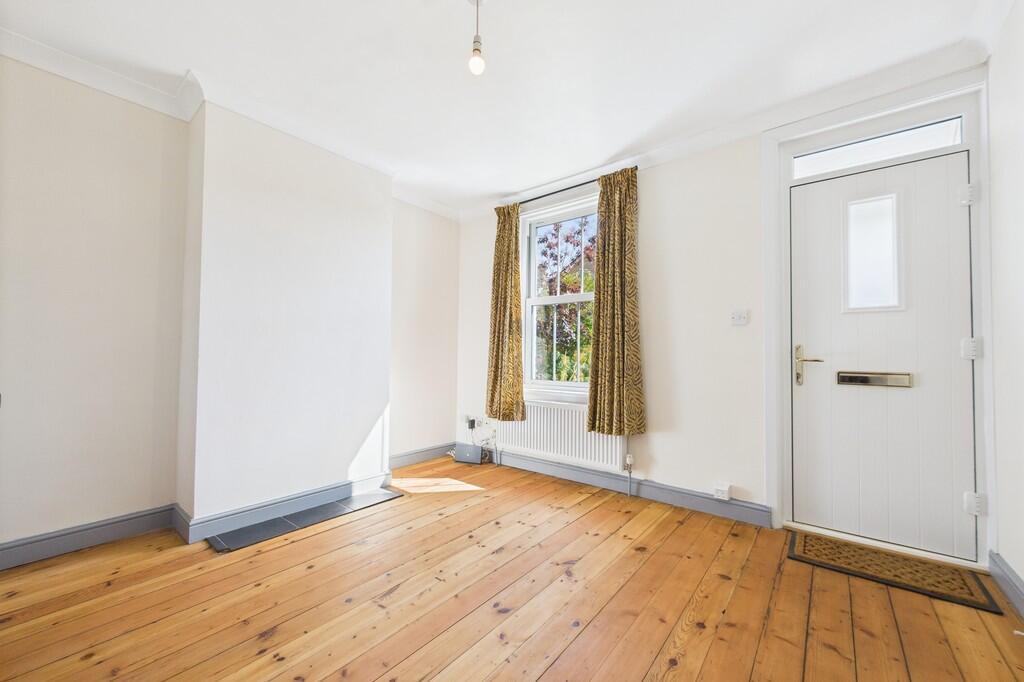 House in Canterbury - View 5