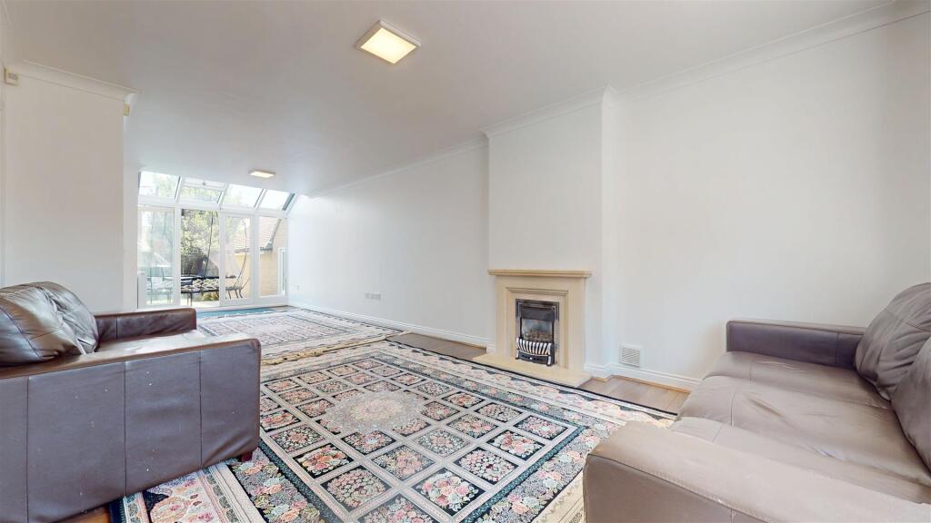 Darwin Close, Medbourne, Milton Keynes - View 5