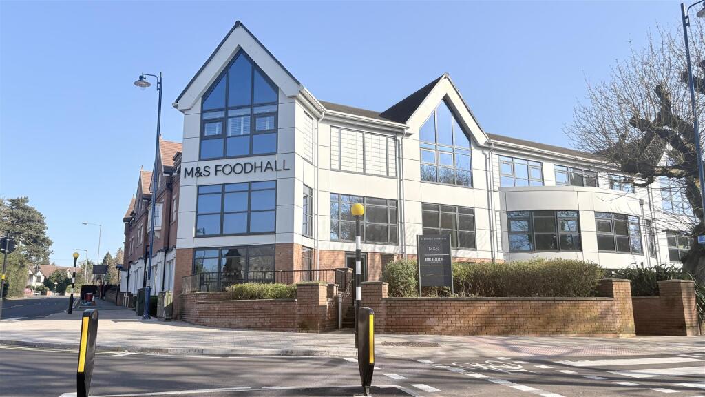 1-bed flat on St. Marys Row, Moseley, Birmingham, £159,950
