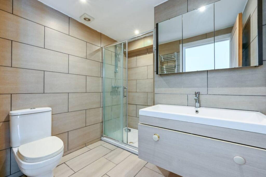 Apartment in London - View 4
