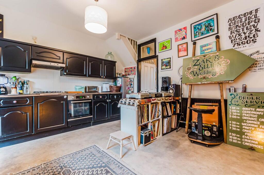 House in Trafford, Gorse Hill - View 5