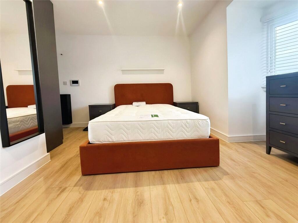 Main image of property: High Street, Gillingham, Kent, ME7