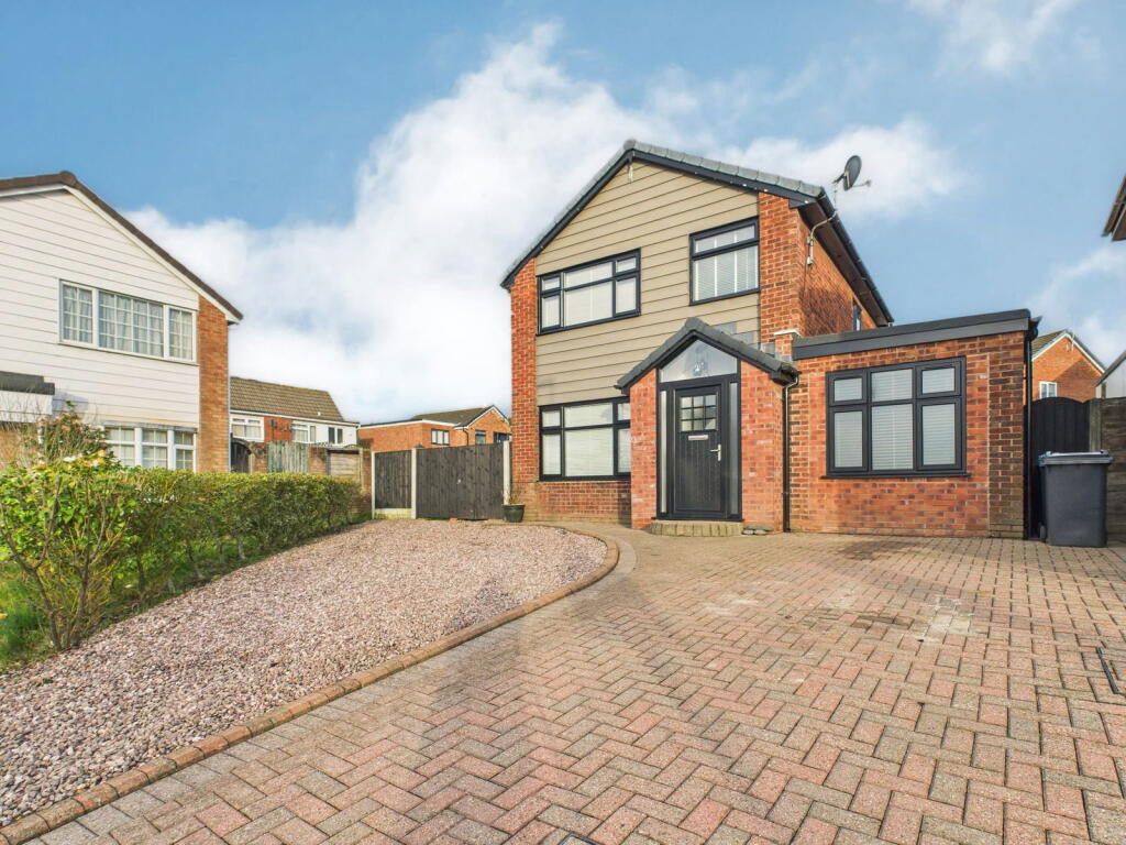Main image of property: Ambergate, Skelmersdale, WN8 9JN
