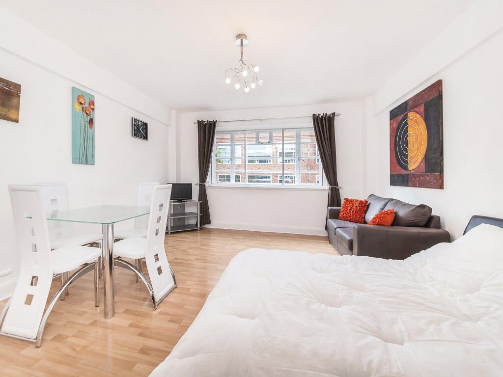 Main image of property: Charing Cross Road, Covent Garden, WC2H