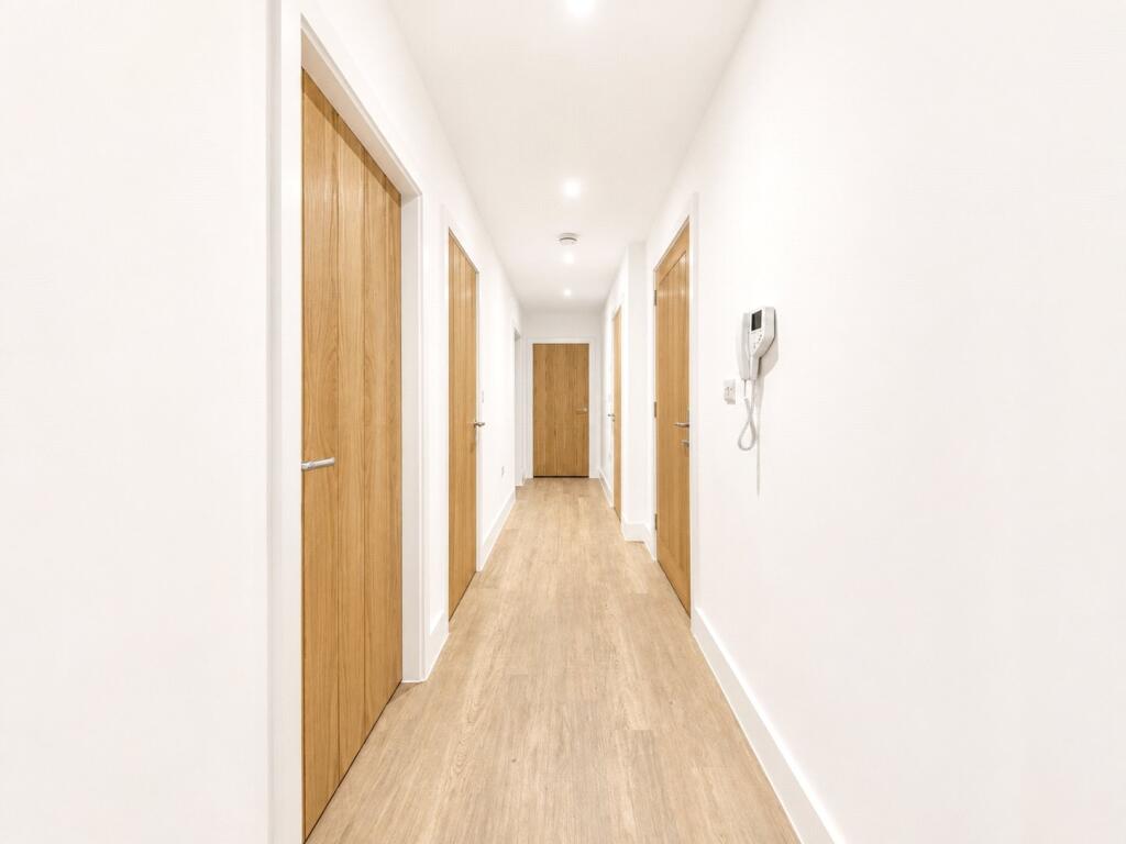 Apartment in Chester - View 5
