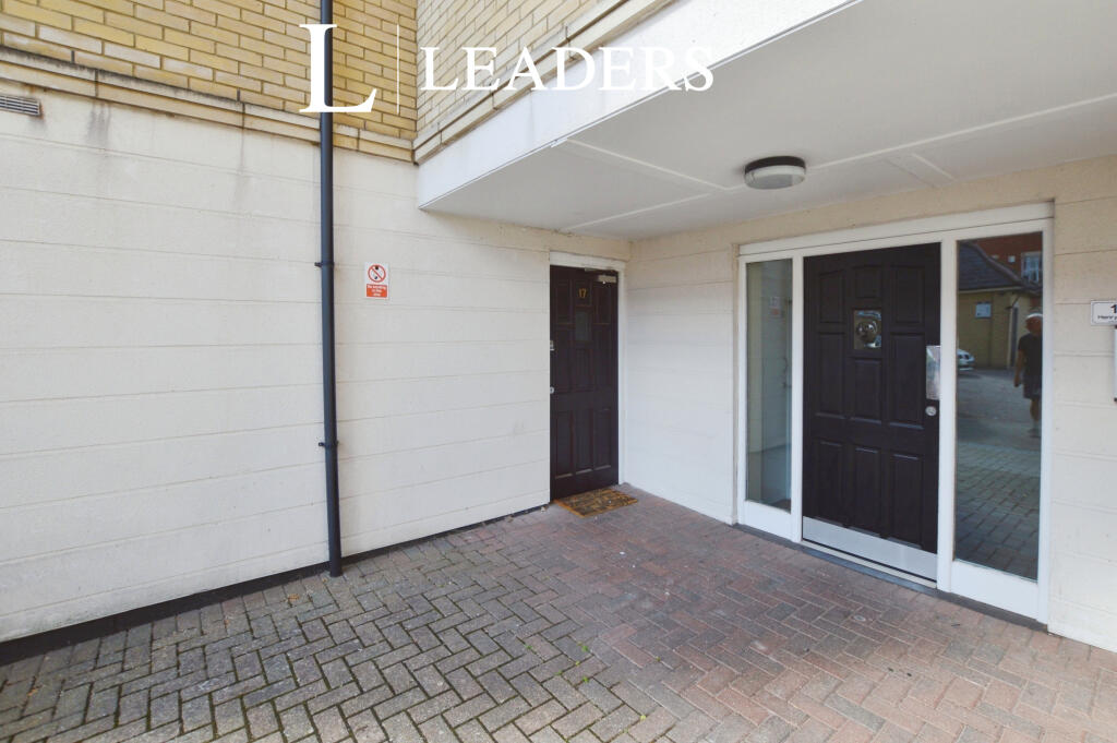 Apartment in Colchester, New Town - View 2
