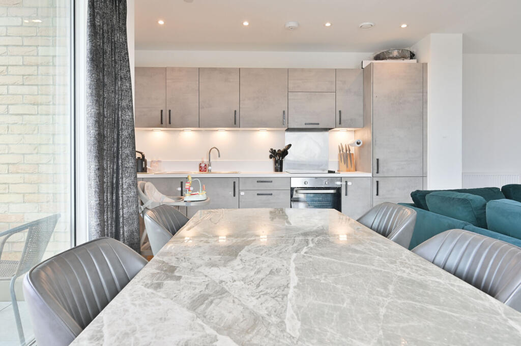 Apartment in London - View 4