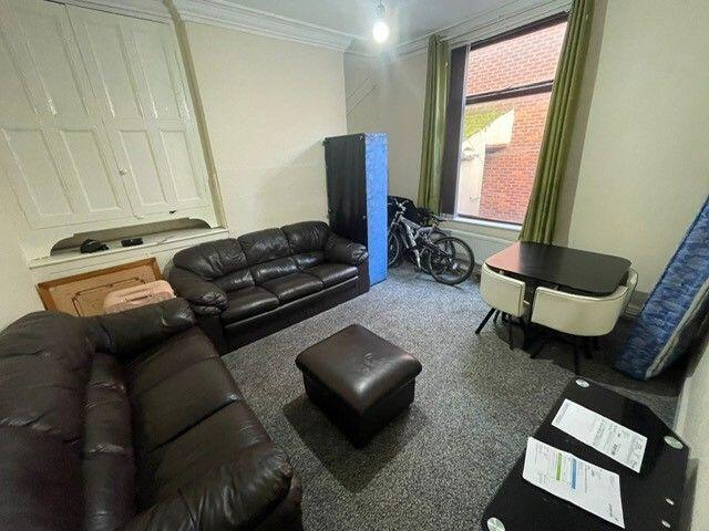 House in Preston - View 3