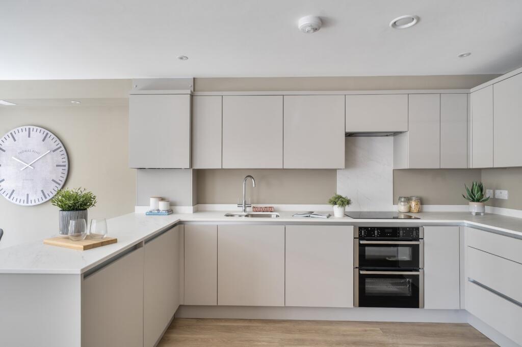 Apartment in Southampton - View 4