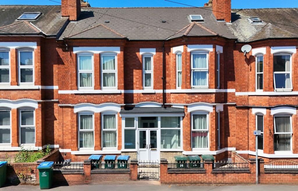 Main image of property: 14 Regent Street, Coventry, CV1