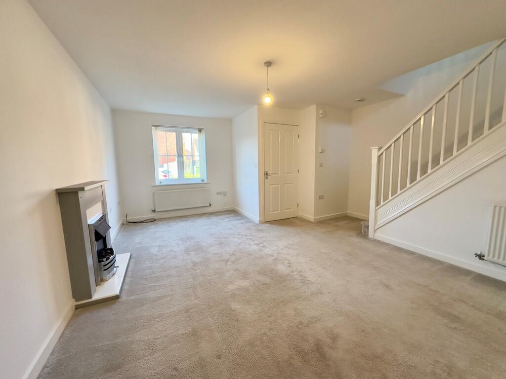 Samian Close, Worksop photo 4