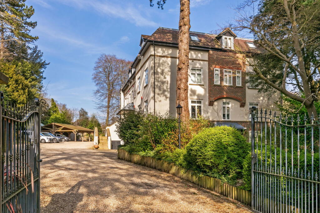 Main image of property: Kings Crescent, Winchester, SO22