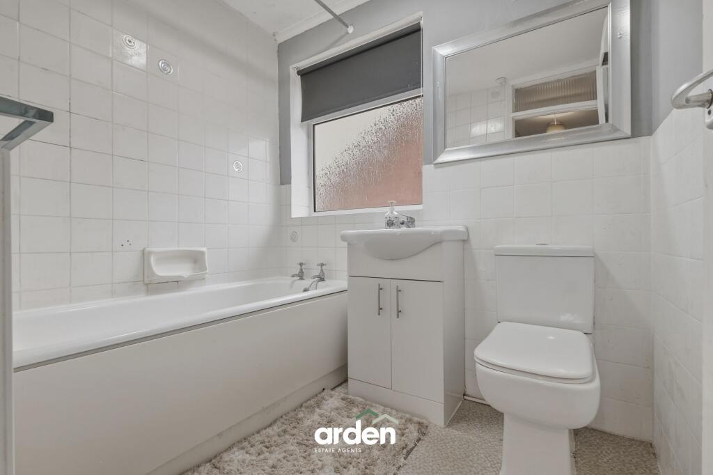 Burns Close, Redditch, B97 – pohled 6