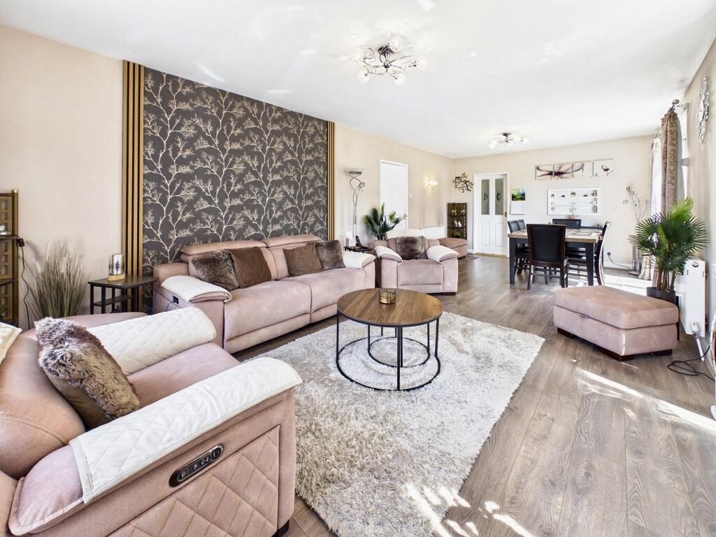 House in Leicester - More