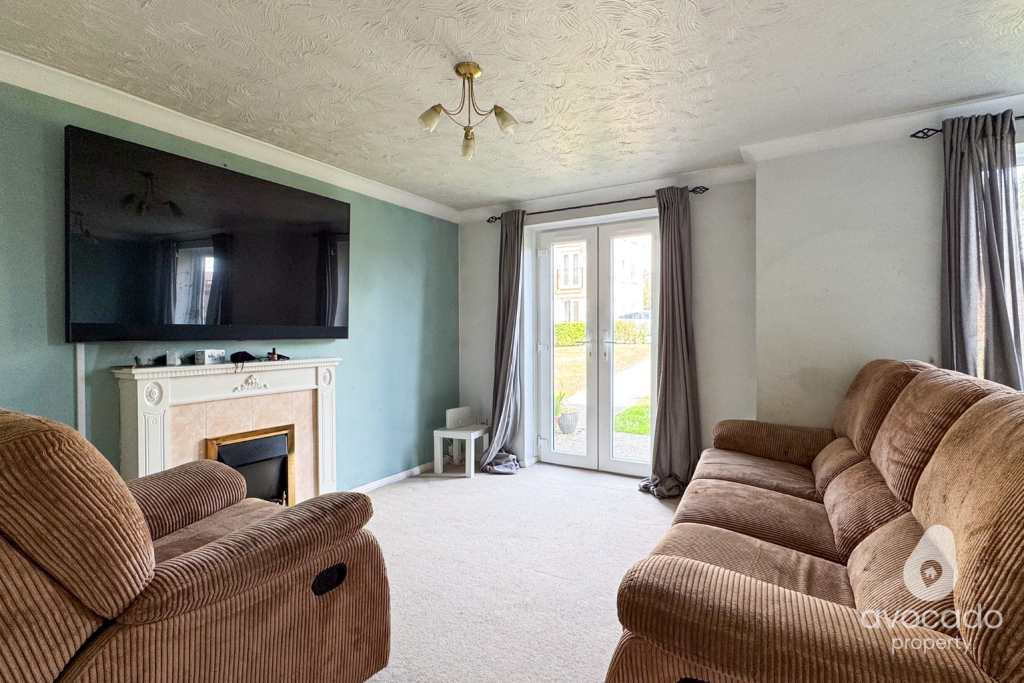 Apartment in Thatcham, West Berkshire - View 2