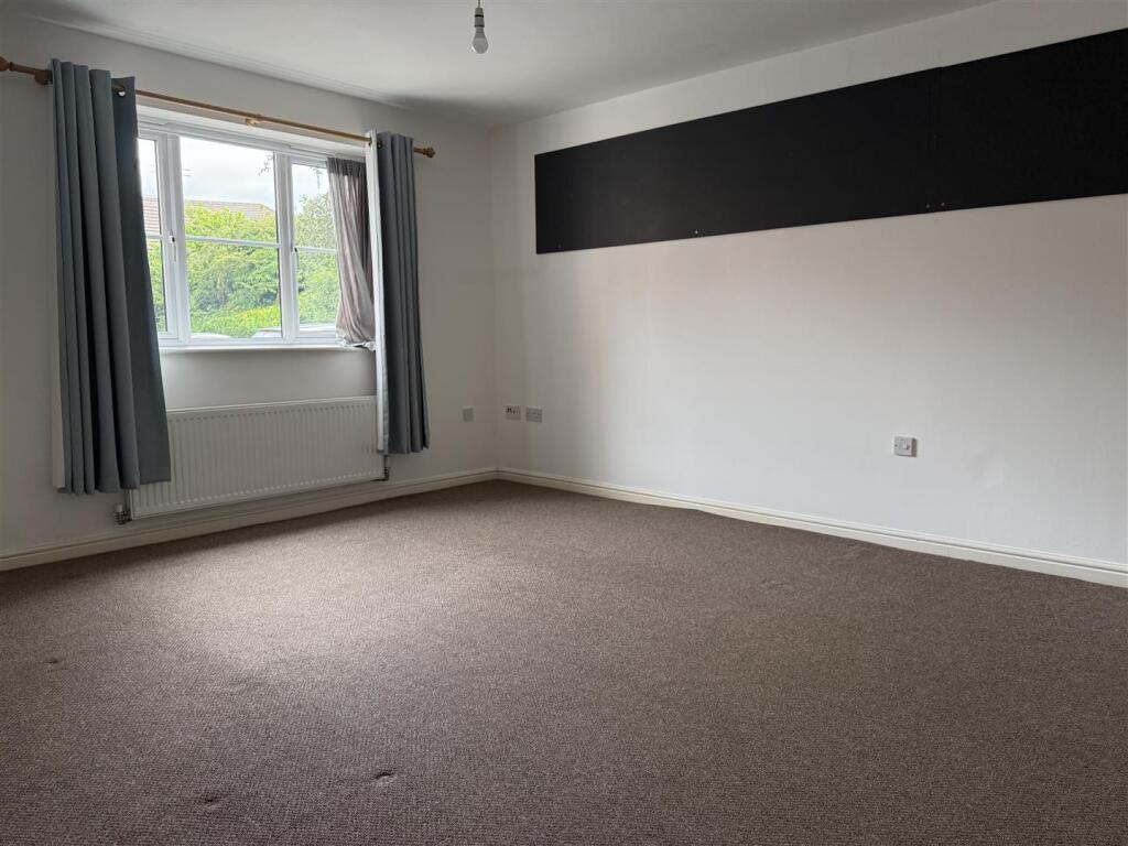 Apartment in Warwick, Whitemoor, Kenilworth - More