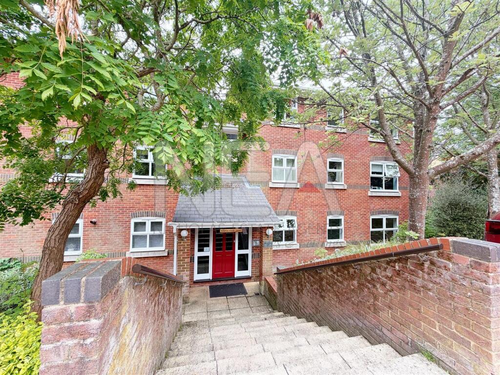Main image of property: Warren House, St. Peters Avenue, Caversham, Reading