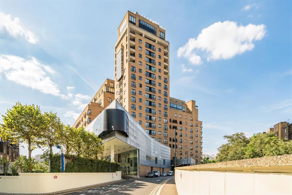 Main image of property: Cromwell Road, South Kensington