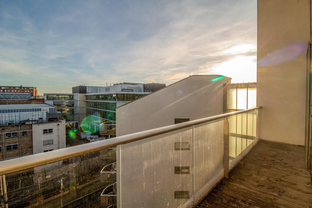 Apartment in Nottingham, Lace Market, The Meadows - View 5