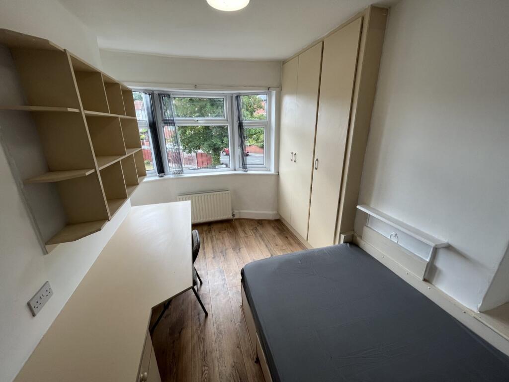 House in Leeds, Beckett Park, Burley - More