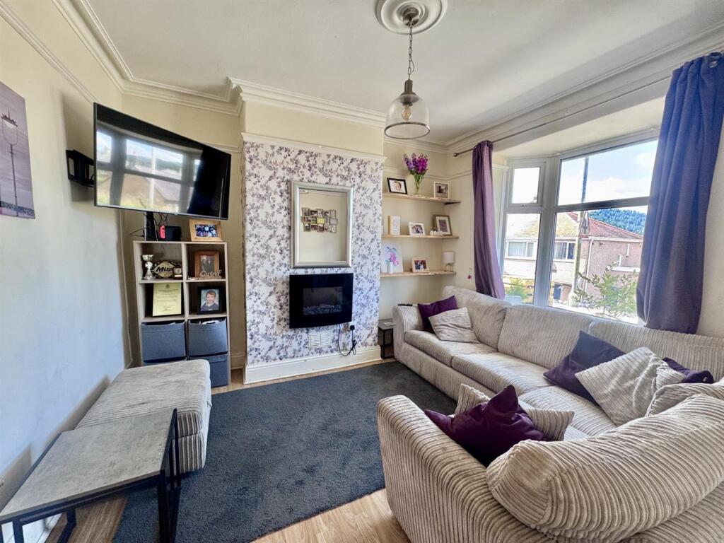 Abergele Road, Llanrwst photo 4