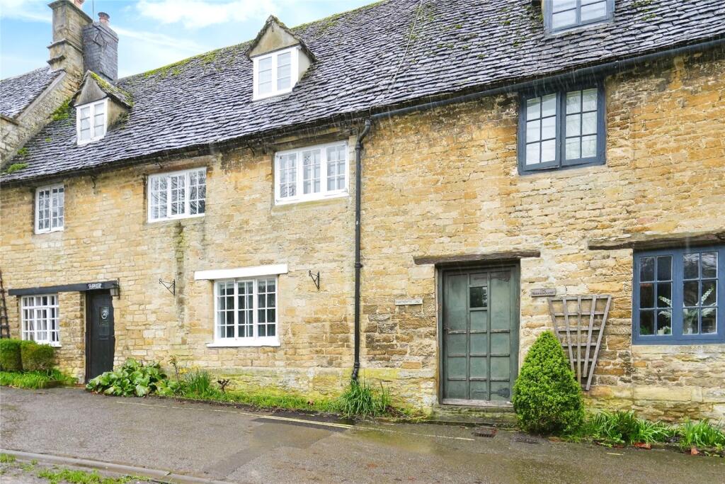 Main image of property: The Hill, Burford, Oxfordshire