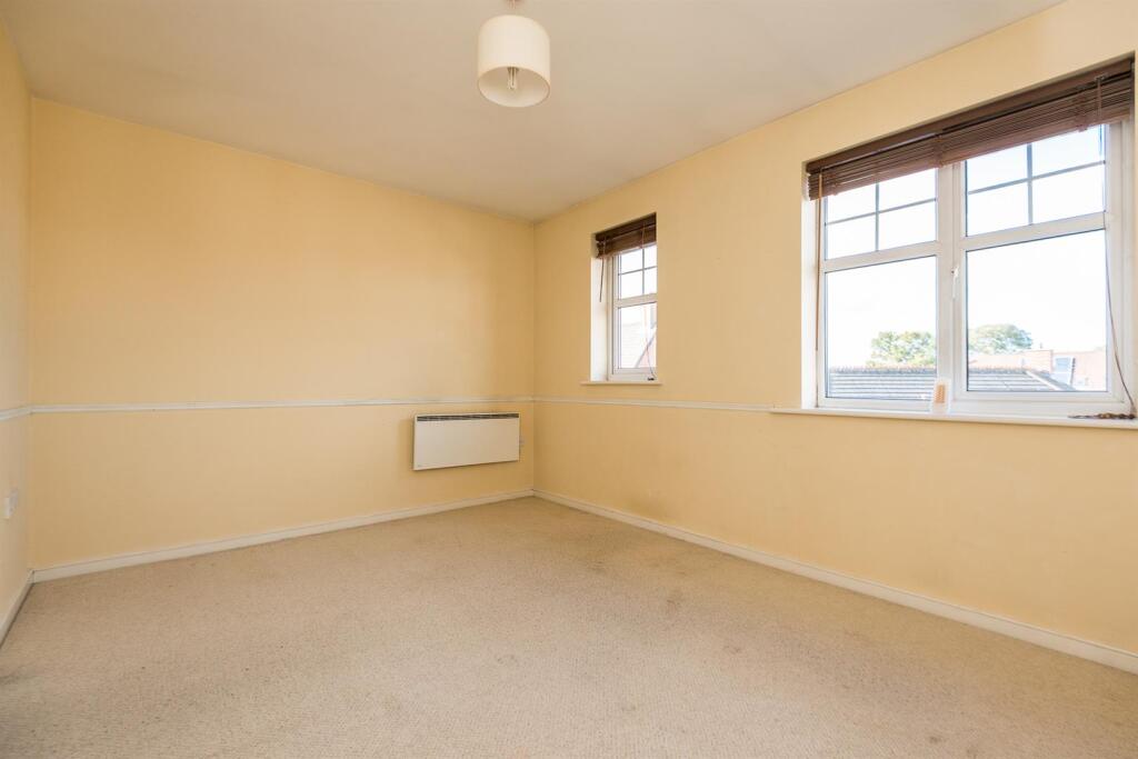 Apartment in Warrington - View 4