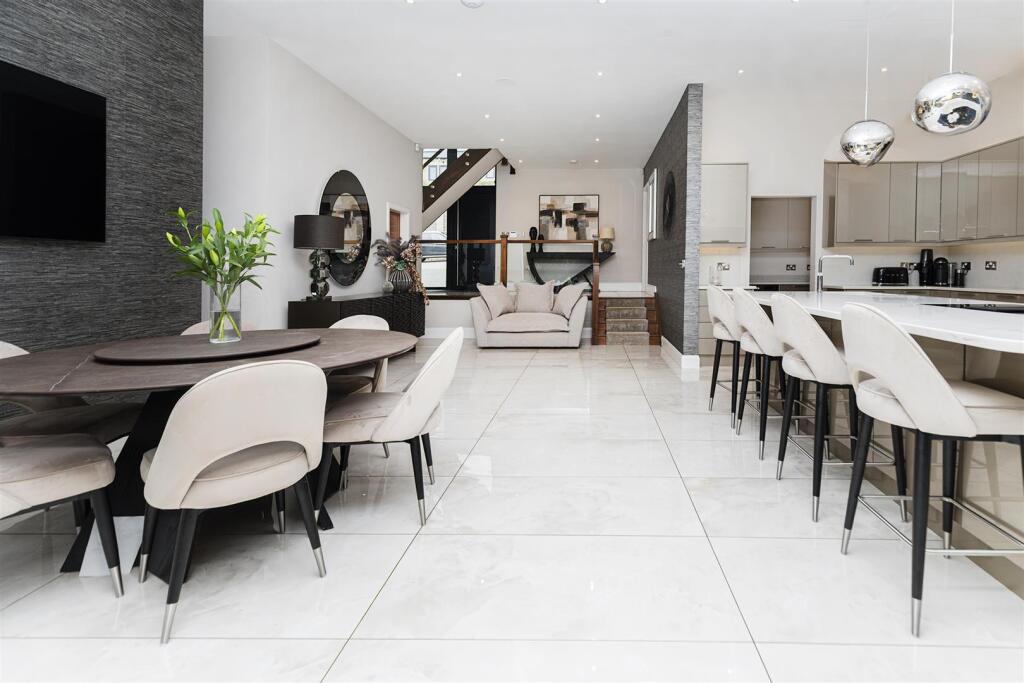 Additional image 8 of The Beeches, Birkenshaw, Bradford