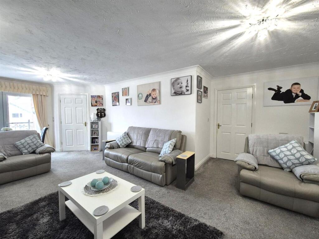 Clifton Drive South, Lytham St. Annes photo 4