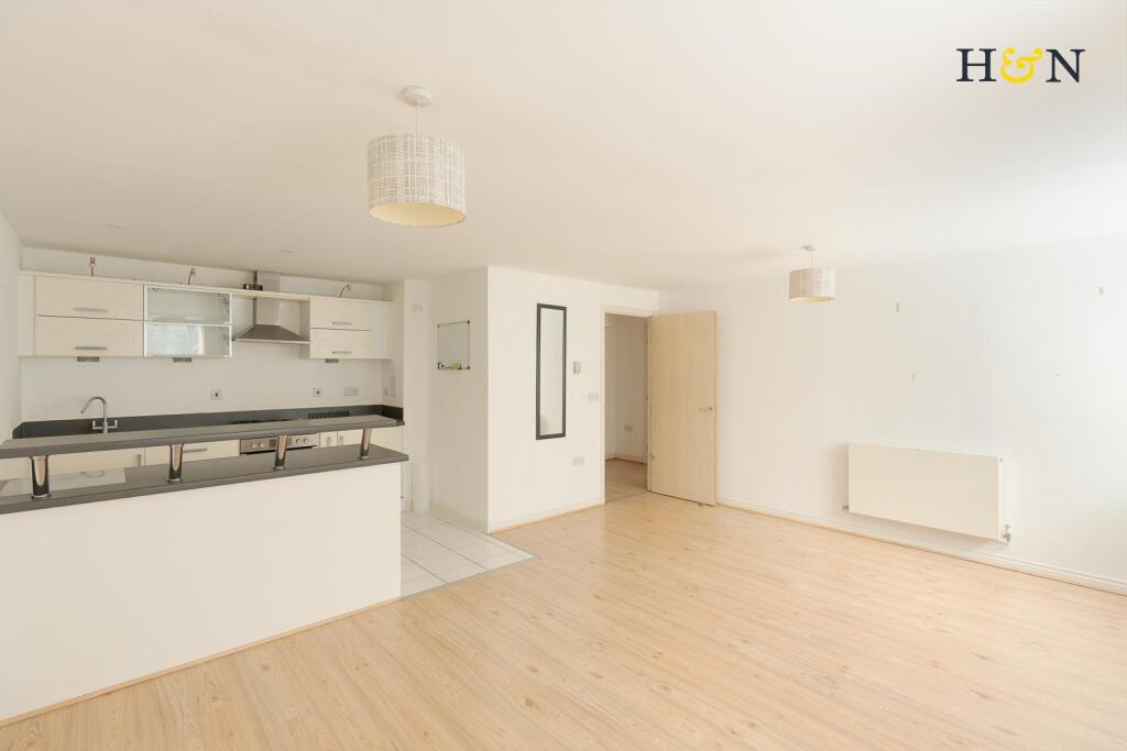Apartment in Brighton - View 4