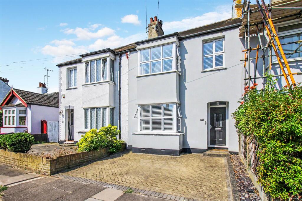 Main image of property: Cheltenham Drive, Leigh-On-Sea