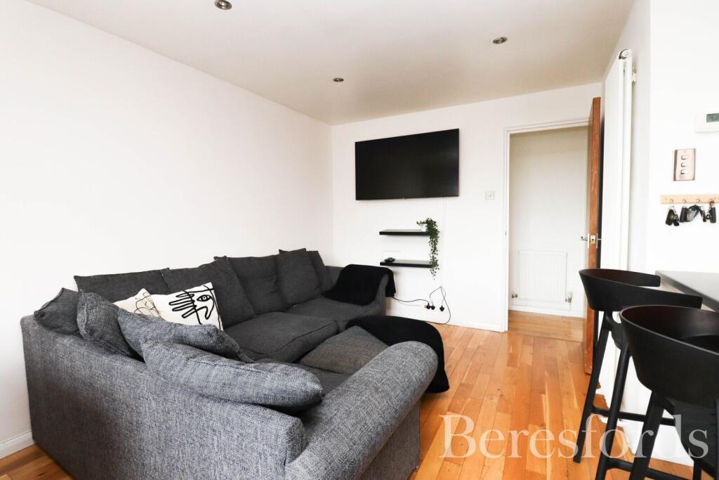 Apartment in Chelmsford, Widford - View 3
