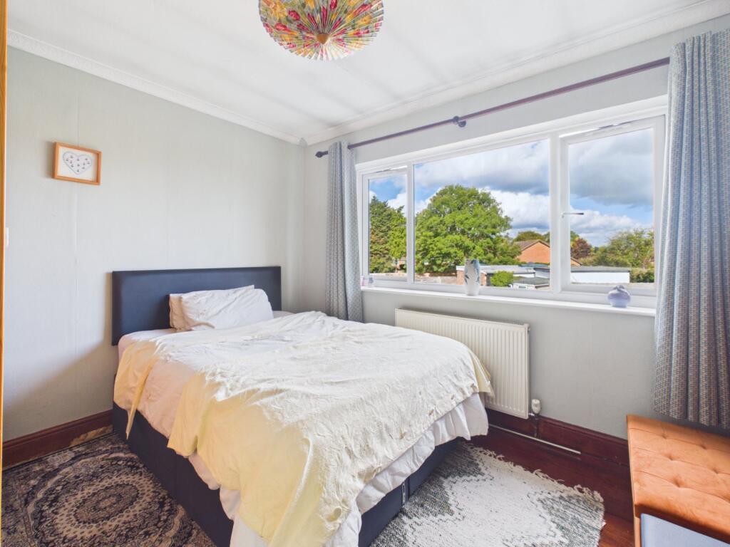 House in Slough - View 5