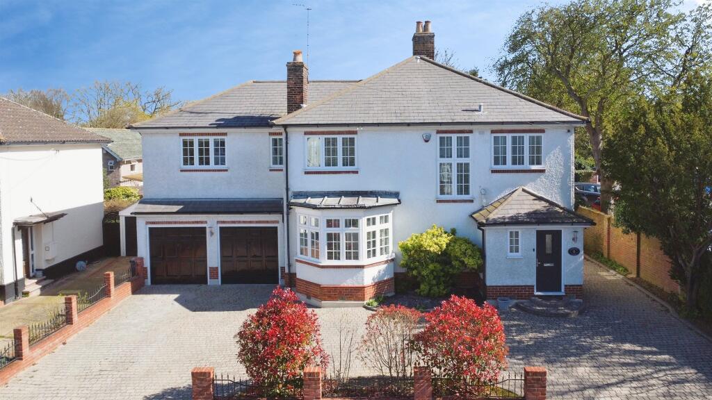 Main image of property: St. Peters Close, Braintree