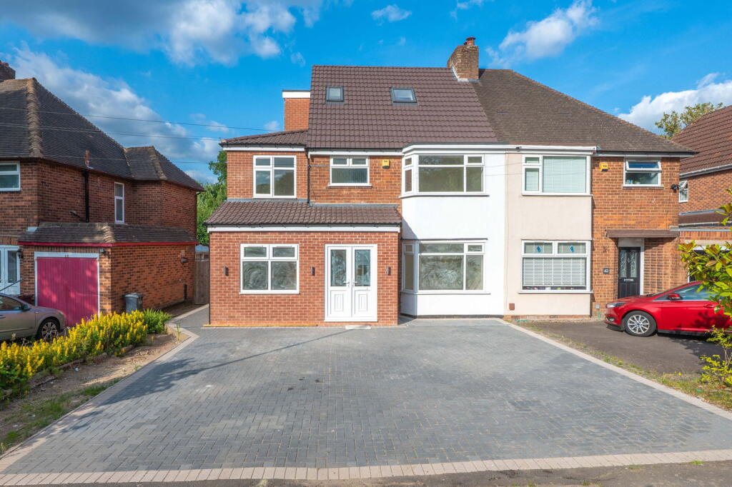 Highwood Avenue, Solihull, B92 8QX