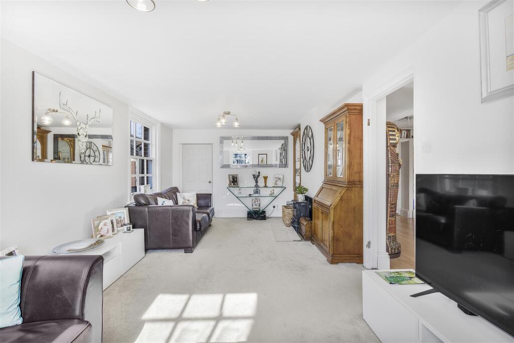 House in Chelmsford - View 2
