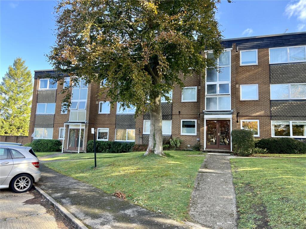 Main image of property: Rossiter Lodge, Rosetrees, Guildford, Surrey, GU1