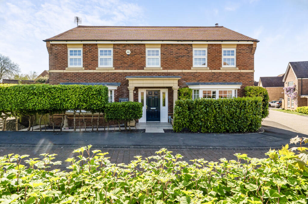 Main image of property: Cosford Close, Alexandra Park, Wroughton, Wiltshire, SN4