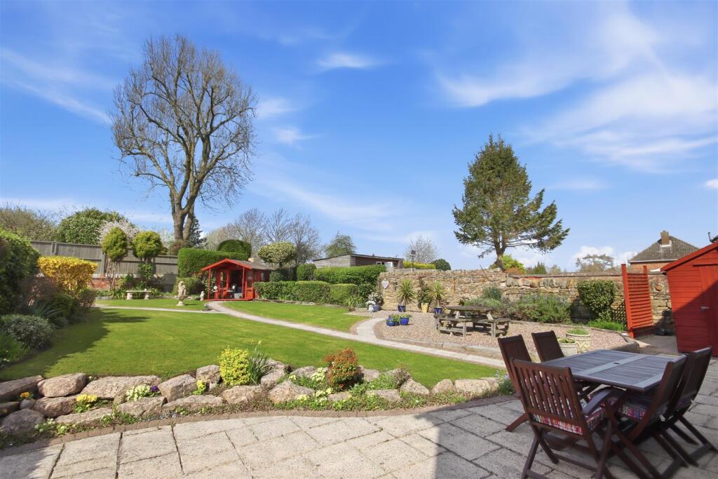 House in North East Derbyshire, New Tupton - View 3